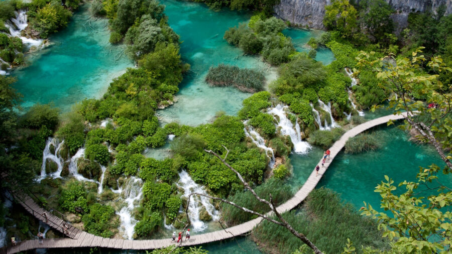 Beautiful natural trails with breathtaking views of Plitvice Lakes.