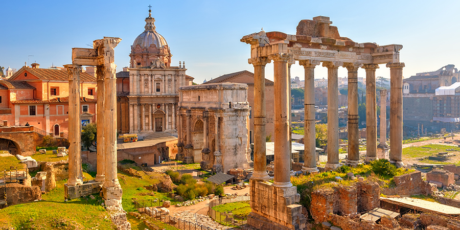 Roman,Ruins,In,Rome,,Forum