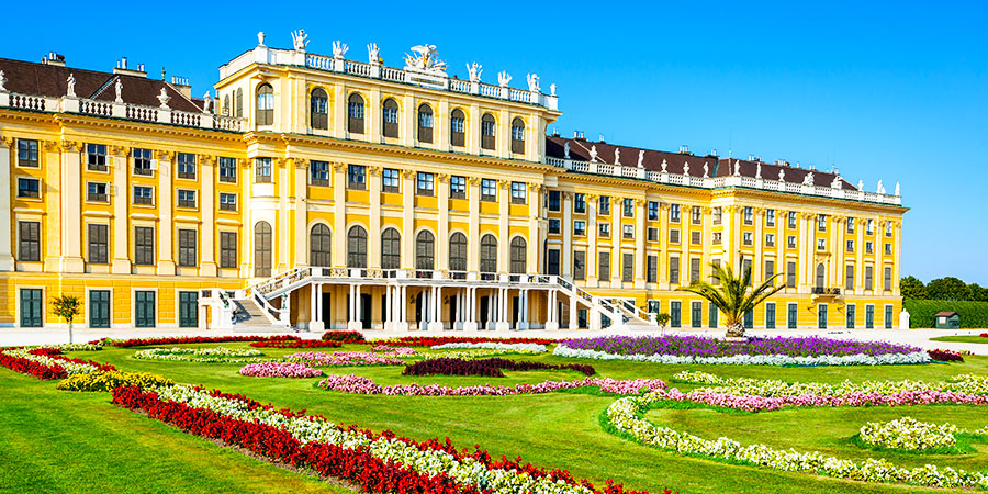 Schonbrunn Palace Garden Vienna