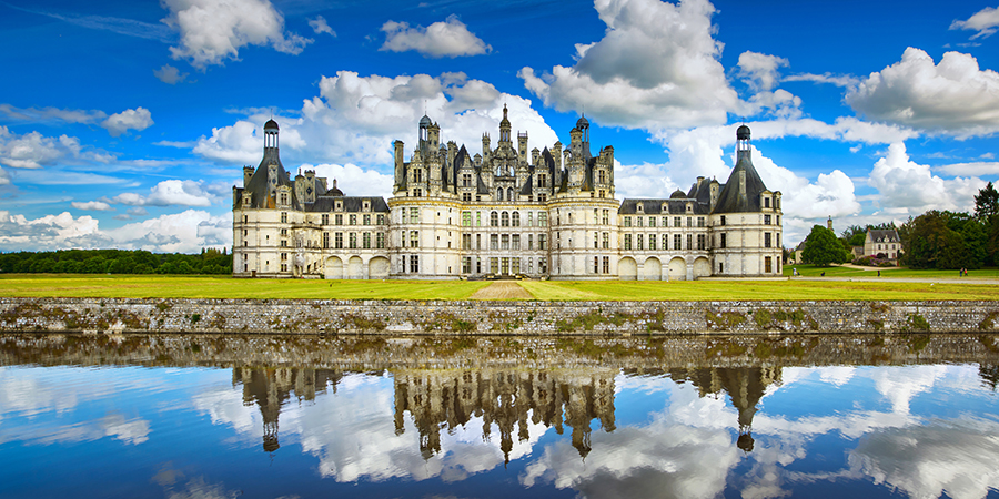 Chateau,De,Chambord,,Royal,Medieval,French,Castle,And,Reflection.,Loire